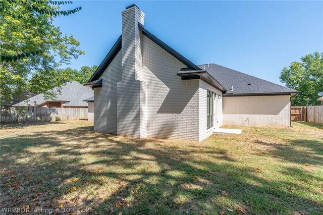 6700 Eastgate Drive, Fort Smith, AR 72903