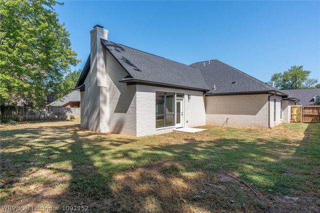 6700 Eastgate Drive, Fort Smith, AR 72903