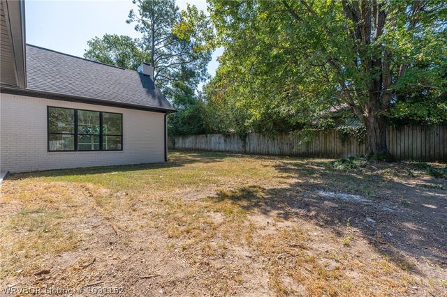 6700 Eastgate Drive, Fort Smith, AR 72903