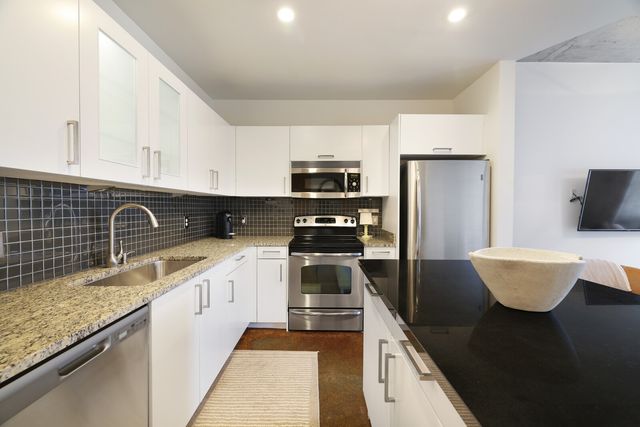 600 12th Ave S Apt 507, Nashville, TN 37203