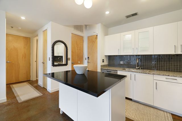 600 12th Ave S Apt 507, Nashville, TN 37203