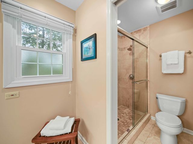 2820 Beckwith Court, Northbrook, IL 60062