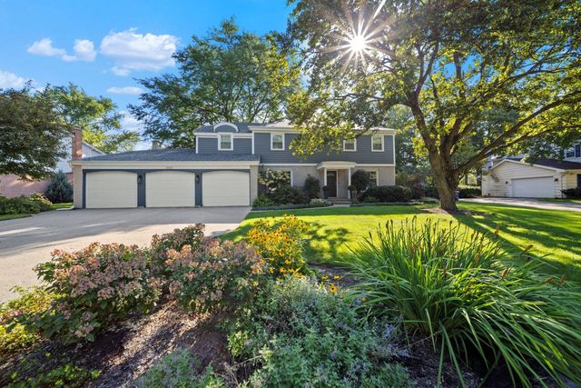 2820 Beckwith Court, Northbrook, IL 60062
