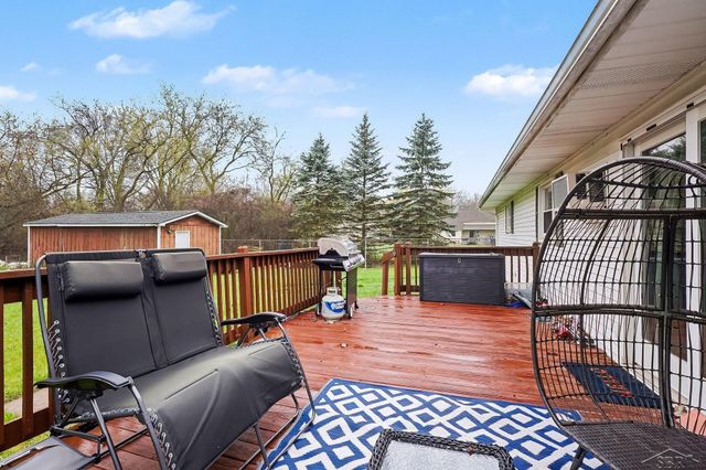 1555 Schust Road, Saginaw, MI 48604