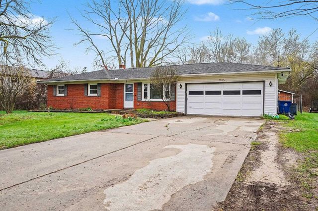 1555 Schust Road, Saginaw, MI 48604