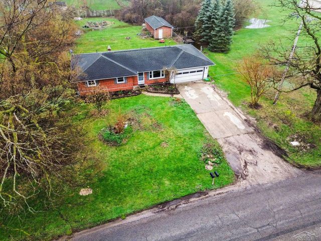 1555 Schust Road, Saginaw, MI 48604