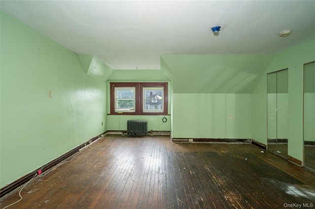 32 Ridgeview Avenue, White Plains, NY 10606