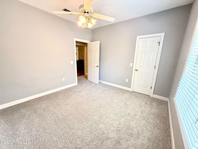 196 Woodlands Green Drive, Brandon, MS 39047