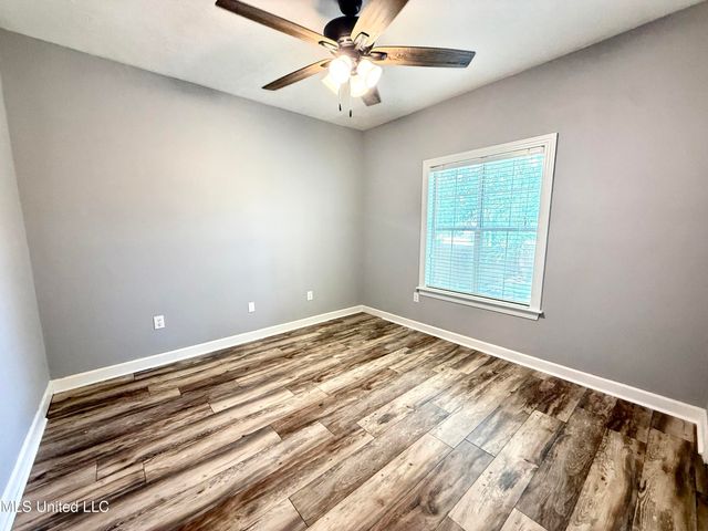 196 Woodlands Green Drive, Brandon, MS 39047
