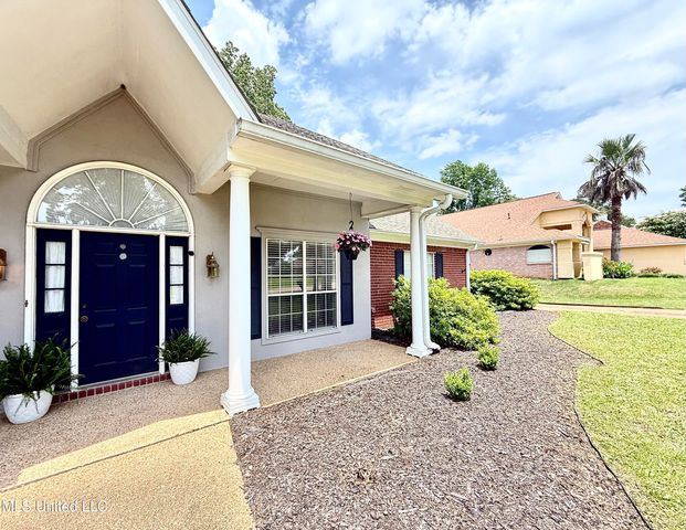 196 Woodlands Green Drive, Brandon, MS 39047