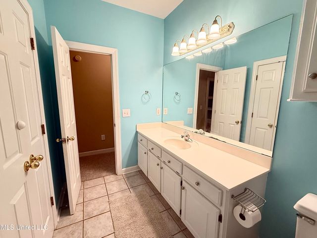 196 Woodlands Green Drive, Brandon, MS 39047