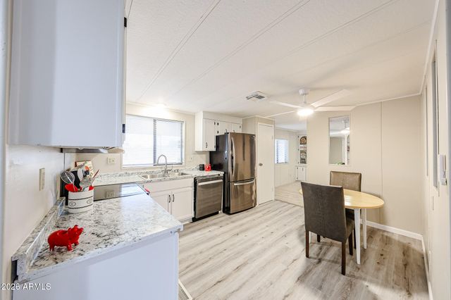 8301 N 103rd Avenue 71, Peoria, AZ 85345