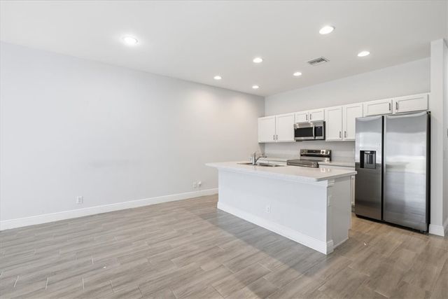 1645 19th Avenue SW, Vero Beach, FL 32962