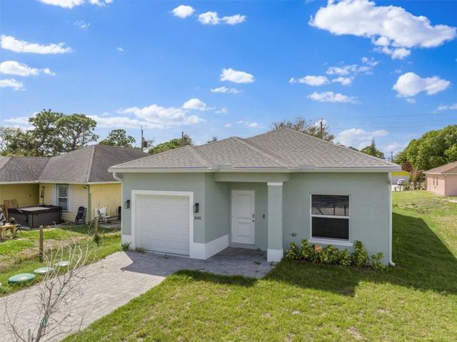 1645 19th Avenue SW, Vero Beach, FL 32962