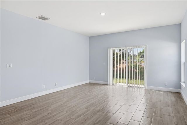 1645 19th Avenue SW, Vero Beach, FL 32962