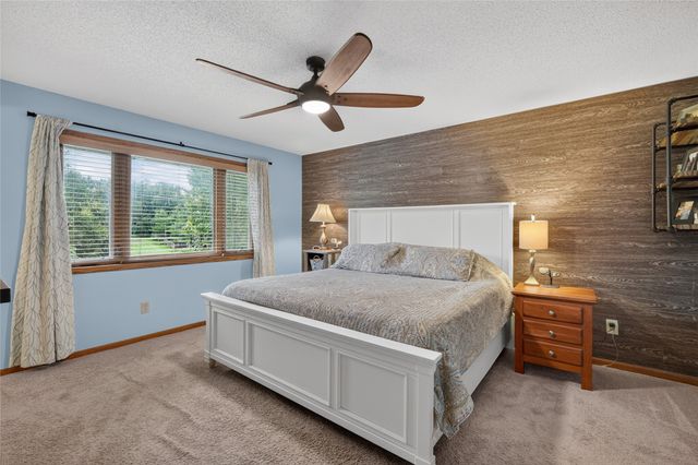 513 51st Street, West Des Moines, IA 50265