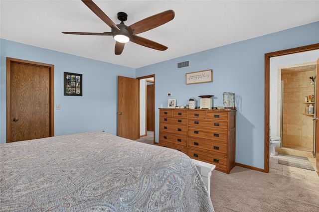 513 51st Street, West Des Moines, IA 50265