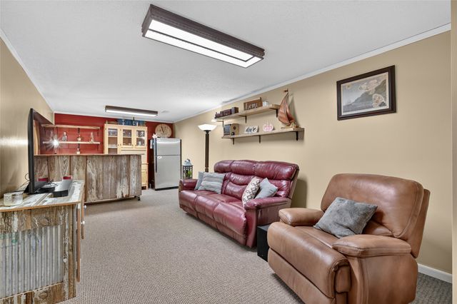 513 51st Street, West Des Moines, IA 50265