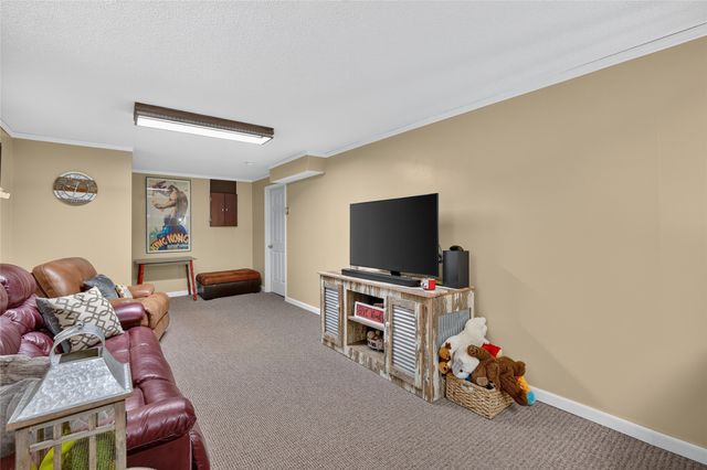 513 51st Street, West Des Moines, IA 50265