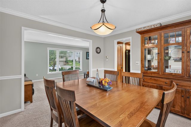 513 51st Street, West Des Moines, IA 50265