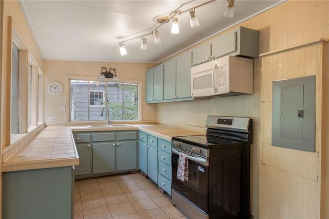 449 Magnolia Drive, Pine Lake, GA 30072