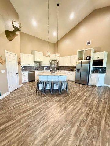 387 Private Road 1452, Chico, TX 76431