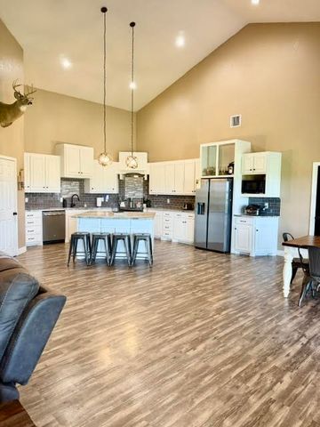 387 Private Road 1452, Chico, TX 76431