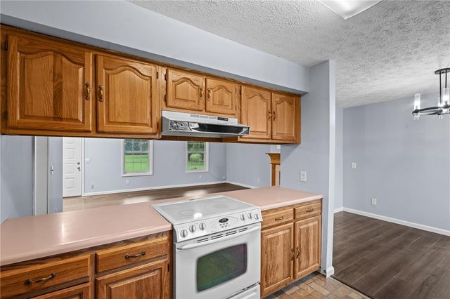 9595 Pence Jones Road, Waynesville, OH 45068