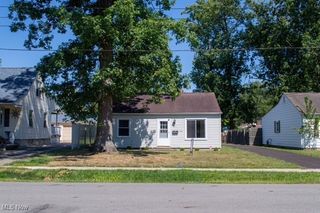 1936 Norwood NW, Warren, OH 44485
