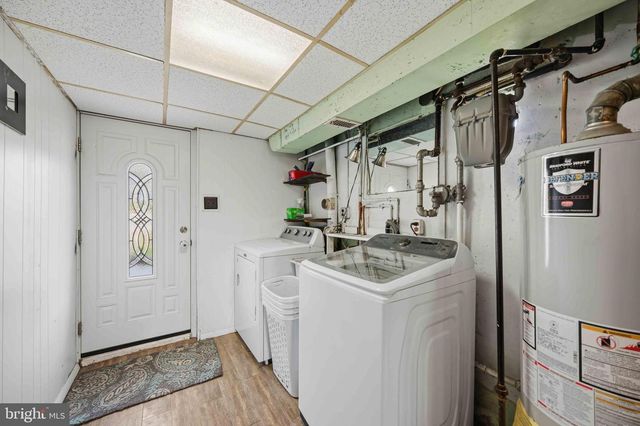 585 WIGARD AVE, Philadelphia, PA 19128