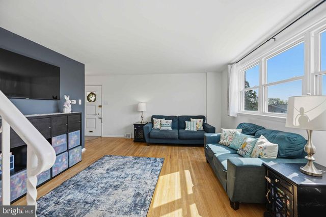 585 WIGARD AVE, Philadelphia, PA 19128