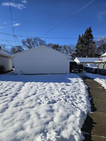 3139 S BRUST AVENUE, Milwaukee, WI 53207