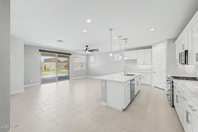 17822 W OREGON Avenue, Litchfield Park, AZ 85340