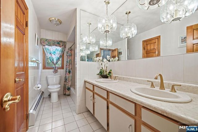 383 Talbot Drive, Fairfield, NJ 07004