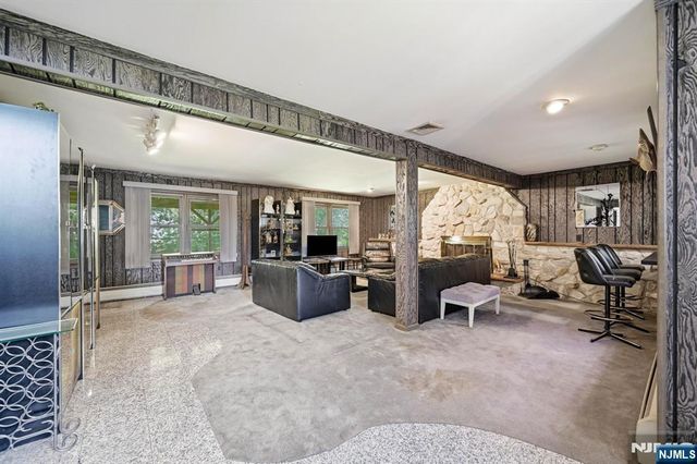 383 Talbot Drive, Fairfield, NJ 07004