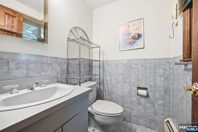 383 Talbot Drive, Fairfield, NJ 07004