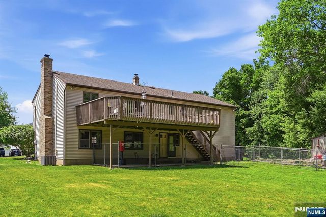 383 Talbot Drive, Fairfield, NJ 07004