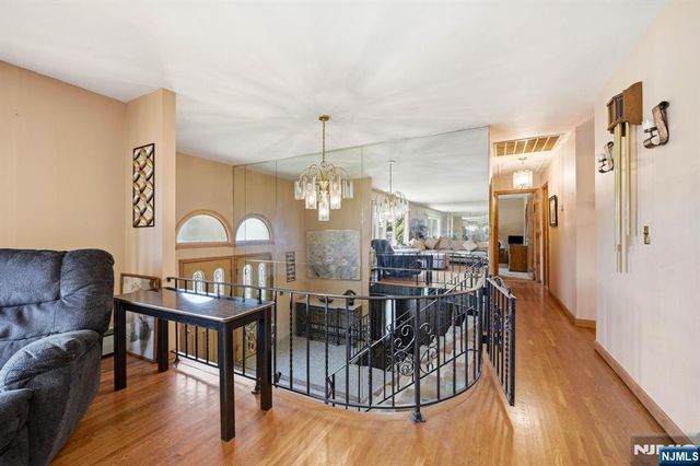 383 Talbot Drive, Fairfield, NJ 07004