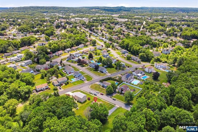 383 Talbot Drive, Fairfield, NJ 07004