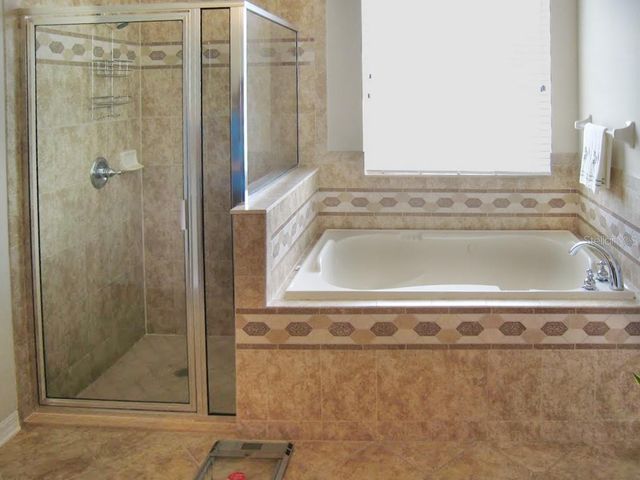 6610 PORTLAND OAK COURT, Tampa, FL 33647