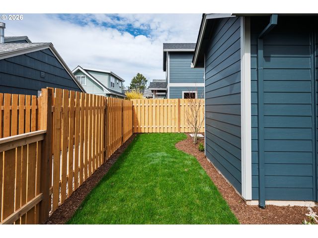 6909 Ne Multnomah St C, Portland, OR 97213