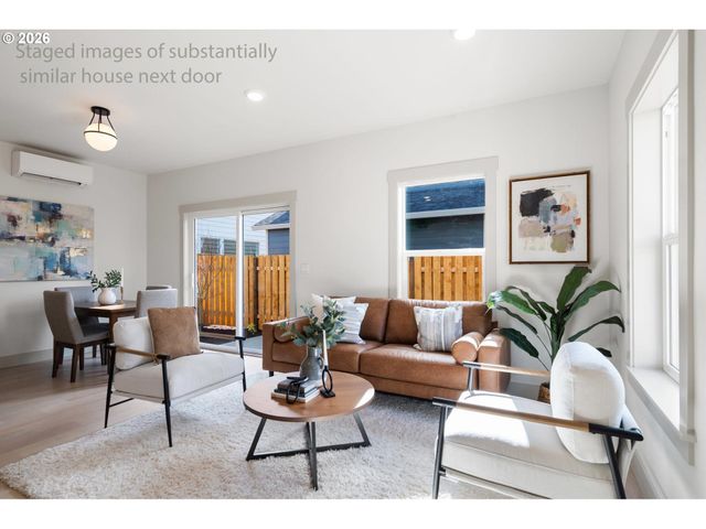 6909 Ne Multnomah St C, Portland, OR 97213