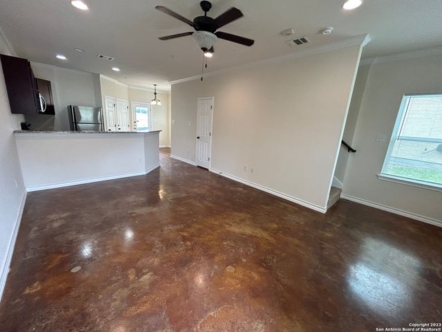 622 Meadow Arbor Ln Unit 1, Universal City, TX 78148