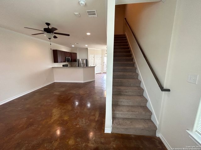 622 Meadow Arbor Ln Unit 1, Universal City, TX 78148