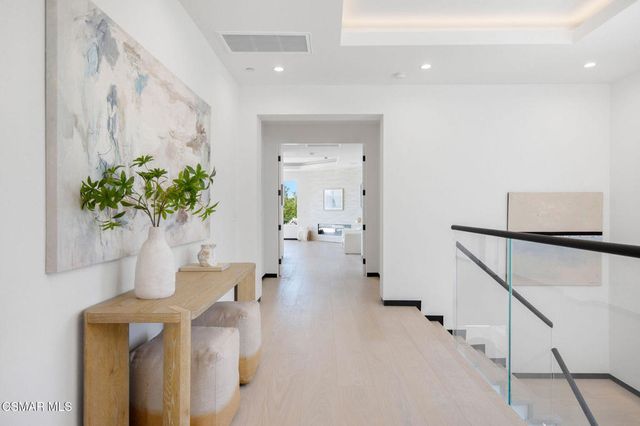 118 Giles Road, Lake Sherwood, CA 91361