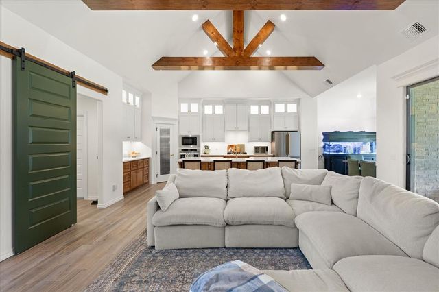 8701 Grey Joy Road, Arcadia, OK 73007