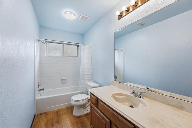 3206 N Peach Hollow Circle, Pearland, TX 77584