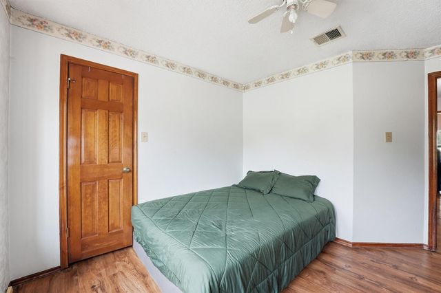 3206 N Peach Hollow Circle, Pearland, TX 77584