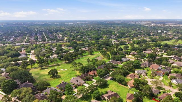 3206 N Peach Hollow Circle, Pearland, TX 77584