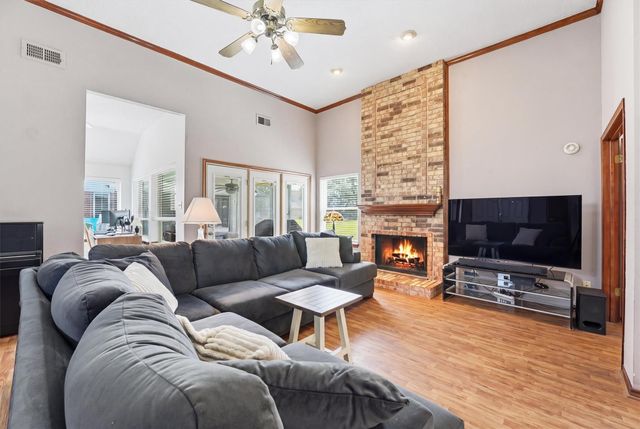 3206 N Peach Hollow Circle, Pearland, TX 77584